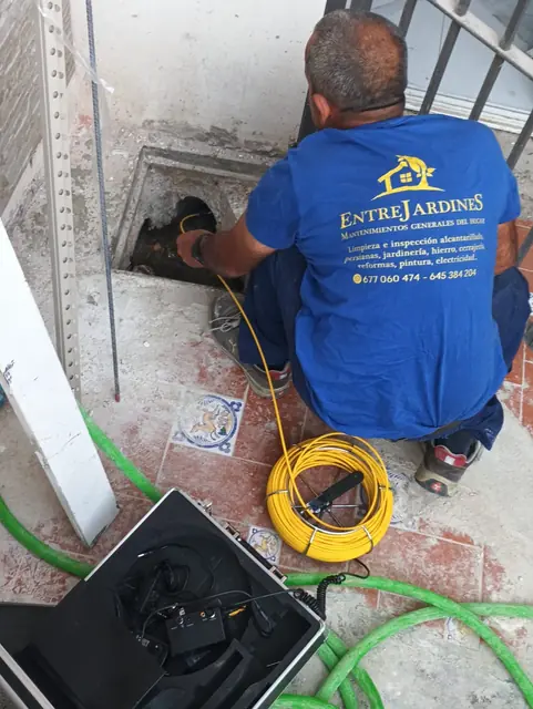 limpieza y desatasco alcantarillas en Sevilla